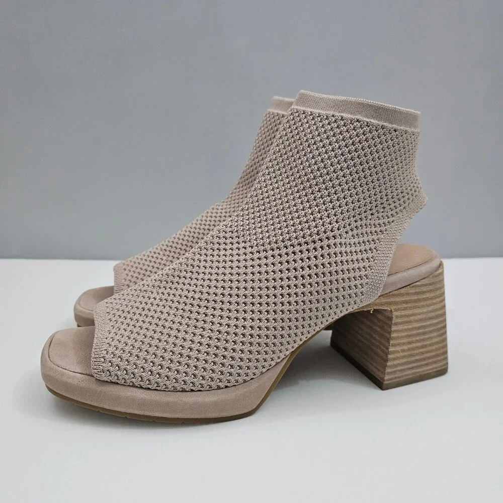 Eileen Fisher Gavis Peep Toe Bootie Womens 9 Blush Knit Block Heel Neutral NEW